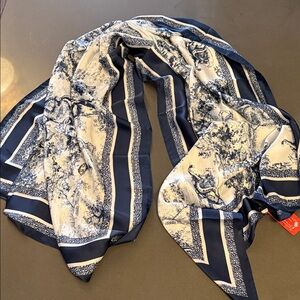 New Elegant Navy and Cream Scarf. 32X72.  Asian inspired animal print.